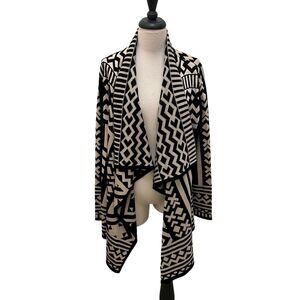 Sisters Women's Geometric Print Open Front Knit Waterfall Cardigan Black Tan M/L